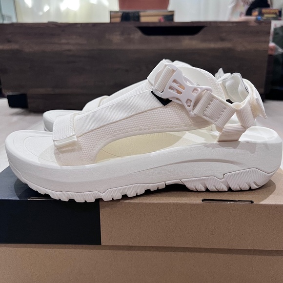 Teva Hurricane XLT Ampsole Volt Wedge Sandal - White - Picture 1 of 9